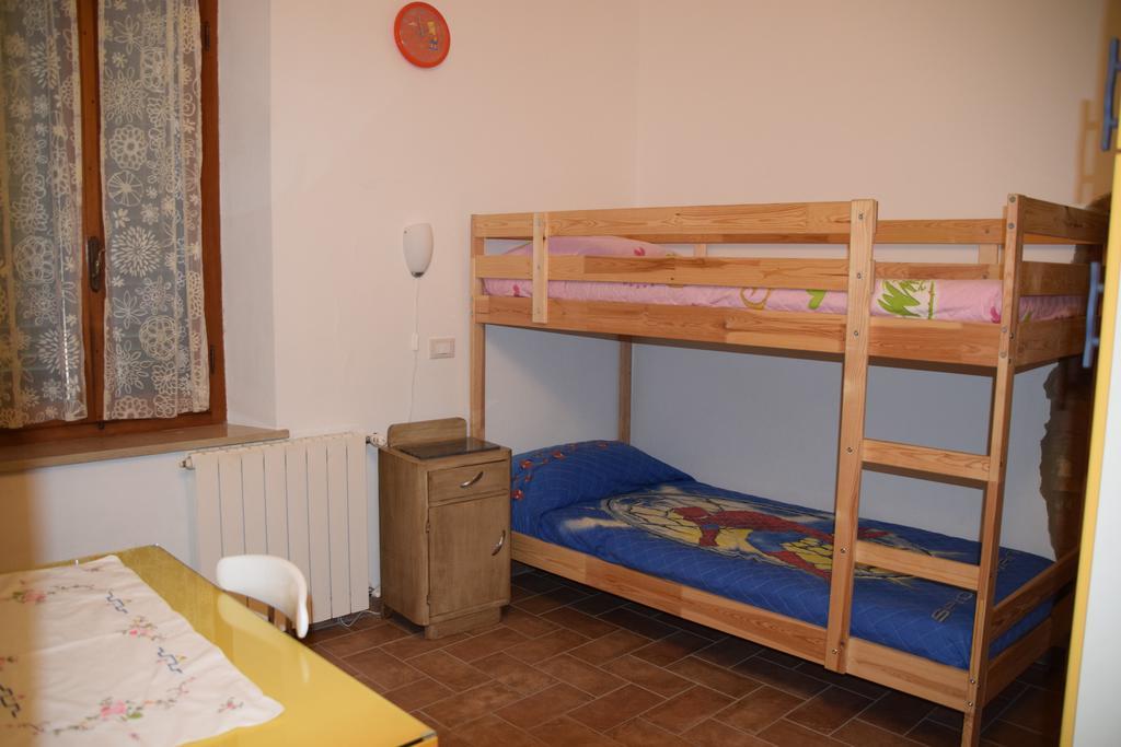Apartment Casa Antica Chianni Bagian luar foto
